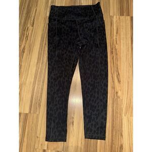 Victoria's Secret Charcoal Leopard Size 12‎ On Point Flow Leggings VS